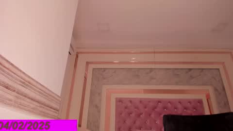 Snapshot of isabel_escorcia chatting on February 4, 2025, 9:07 am Isabel online show from February 4, 2025, 9:07 am