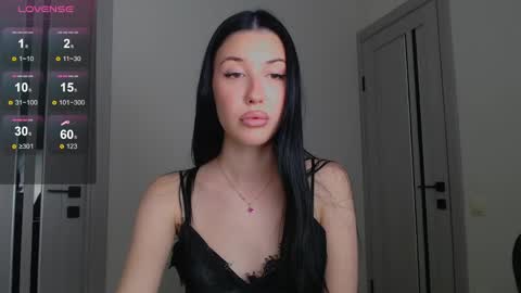 Bella online show from April 12, 2026, 2:55 pm