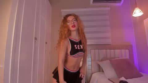 Snapshot of isabela__x chatting on February 10, 2026, 11:36 am isabela__x online show from February 10, 2026, 11:36 am