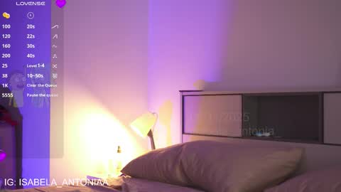    online show from November 8, 2025, 11:54 am