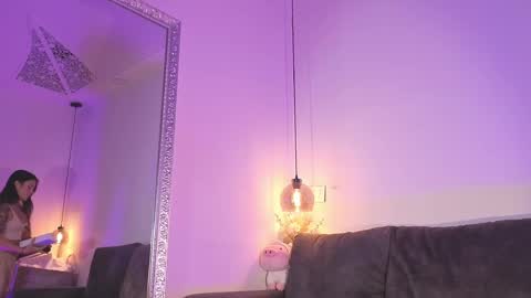 Snapshot of isabela_franco_ chatting on April 1, 2026, 11:44 am Isabela online show from April 1, 2026, 11:44 am