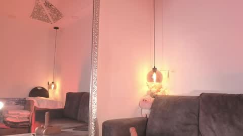 Snapshot of isabela_franco_ chatting on April 7, 2026, 11:43 am Isabela online show from April 7, 2026, 11:43 am