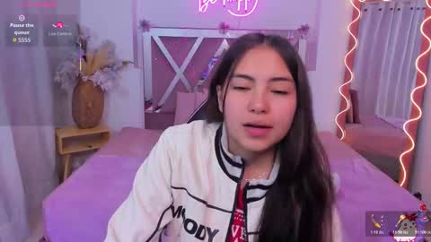 ISABELA  online show from December 4, 2025, 11:41 am