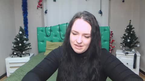 IsabelBlackberry online show from January 10, 2025, 9:02 am