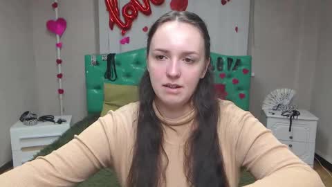 IsabelBlackberry online show from October 16, 2025, 5:52 am