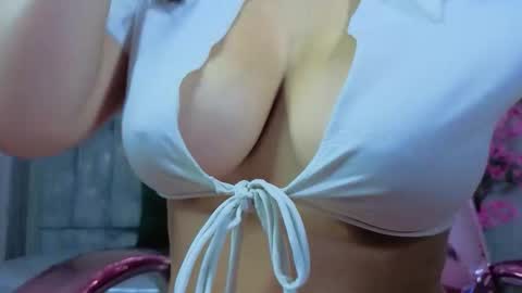 Isa  online show from February 25, 2026, 1:10 pm