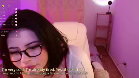 isabella online show from January 18, 2025, 9:24 am