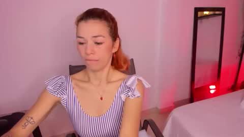 isabella online show from December 3, 2025, 4:49 pm