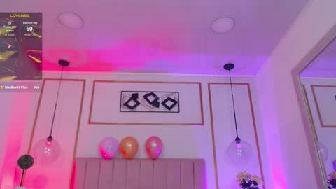 Isa Online 11pm to 5am Colombia time online show from November 28, 2025, 6:05 am