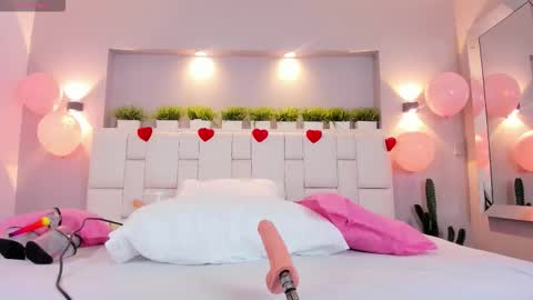 Isa online show from February 15, 2026, 3:36 am