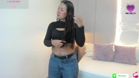 Snapshot of isabella_florez22 chatting on April 24, 2026, 2:47 am Isabel florez online show from April 24, 2026, 2:47 am