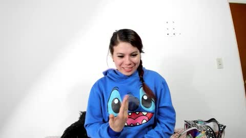 isabella_jaramillo online show from October 24, 2025, 12:45 pm