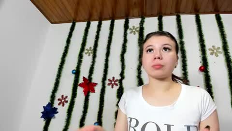 isabella_jaramillo online show from November 18, 2025, 12:20 pm