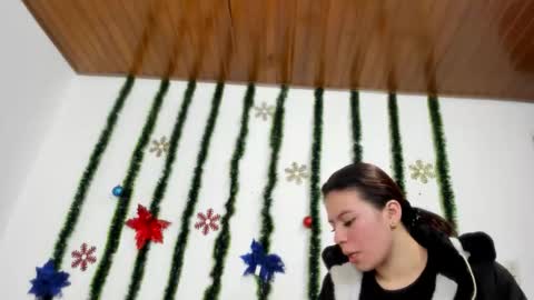 isabella_jaramillo online show from November 24, 2025, 12:16 pm