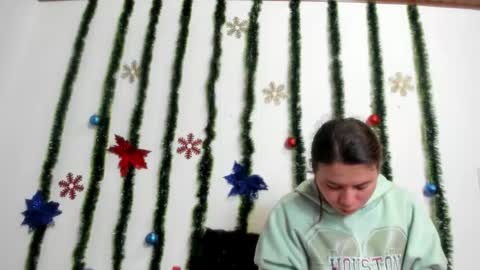 isabella_jaramillo online show from November 28, 2025, 1:14 pm