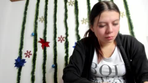 isabella_jaramillo online show from December 4, 2025, 12:36 pm