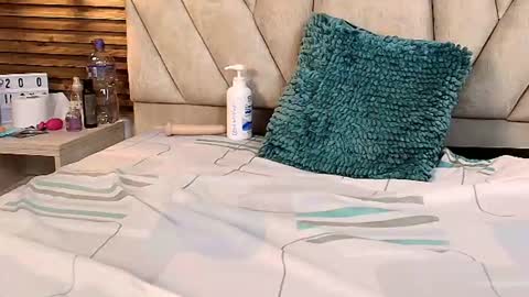 Snapshot of isabella_luxet chatting on June 10, 2026, 3:22 pm isabella_luxet online show from June 10, 2026, 3:22 pm