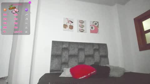 Snapshot of isabella_moon9 chatting on June 1, 2026, 11:34 am Isabella Moon9 online show from June 1, 2026, 11:34 am