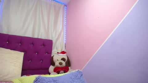 Snapshot of isabella_nice_ chatting on January 13, 2025, 2:07 am abby online show from January 13, 2025, 2:07 am