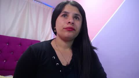 Snapshot of isabella_nice_ chatting on January 19, 2025, 1:43 am abby online show from January 19, 2025, 1:43 am