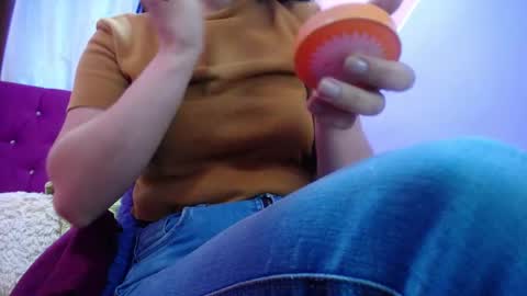 Snapshot of isabella_nice_ chatting on September 9, 2025, 3:11 pm abby online show from September 9, 2025, 3:11 pm