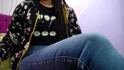 Snapshot of isabella_nice_ chatting on September 30, 2025, 2:33 pm abby online show from September 30, 2025, 2:33 pm