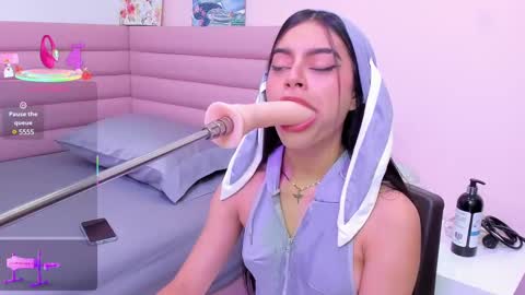 Isabella  online show from February 28, 2025, 12:42 pm