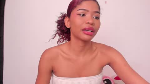 Snapshot of isabella_sex18 chatting on January 27, 2025, 1:37 am isabella online show from January 27, 2025, 1:37 am