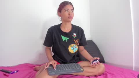 Snapshot of isabella_sex18 chatting on February 9, 2025, 2:38 am isabella online show from February 9, 2025, 2:38 am