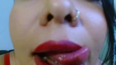 Isabella velvet online show from April 30, 2026, 2:18 am