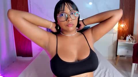 Snapshot of isabella_zc chatting on November 14, 2025, 10:29 pm isabella zc online show from November 14, 2025, 10:29 pm