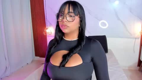 isabella zc online show from January 12, 2026, 7:41 pm