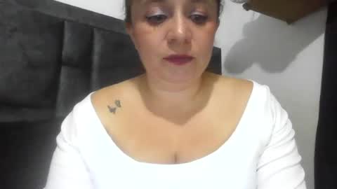 Snapshot of isabellaa_hills_ chatting on June 29, 2026, 11:27 pm isabellaa_hills_ online show from June 29, 2026, 11:27 pm