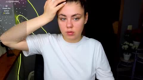 isabellabler online show from November 19, 2025, 6:57 am