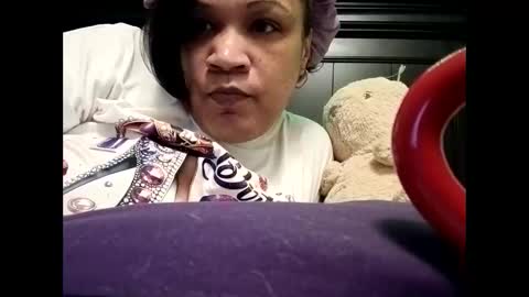 Isabella online show from December 23, 2025, 10:35 am