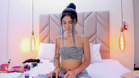 isabellafoox online show from March 27, 2026, 2:17 pm