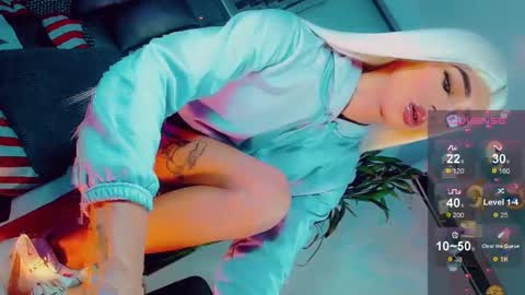 isabellagirs online show from May 14, 2026, 5:47 am