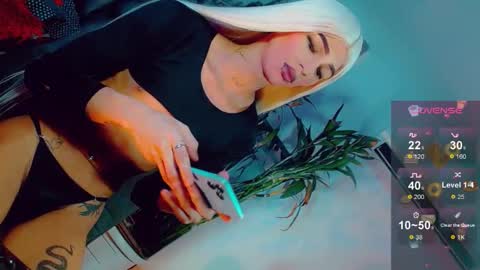 isabellagirs online show from May 15, 2026, 4:47 pm