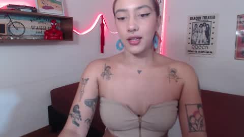 Snapshot of isabellakoff chatting on November 7, 2025, 12:16 pm Tati - online show from November 7, 2025, 12:16 pm