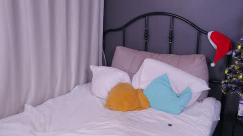 isadoradunkan online show from January 12, 2025, 2:45 am