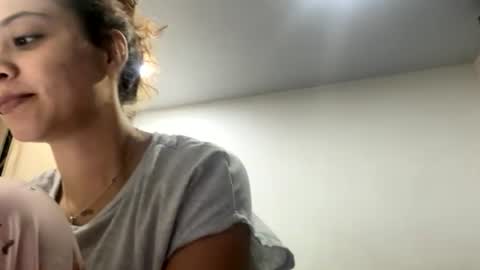 Snapshot of isadoraelite16 chatting on July 6, 2026, 4:09 am ISADORA online show from July 6, 2026, 4:09 am