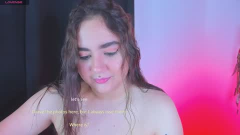 Snapshot of isarhodes_ chatting on January 9, 2025, 11:24 pm Isa online show from January 9, 2025, 11:24 pm