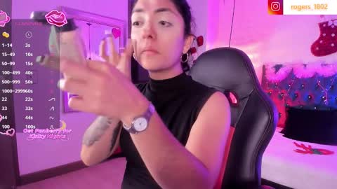 isabel  online show from November 28, 2025, 10:45 pm