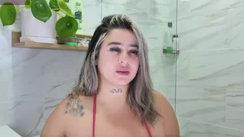 Snapshot of isasexyxxx1 chatting on April 20, 2026, 12:13 am isasexyxxx1 online show from April 20, 2026, 12:13 am