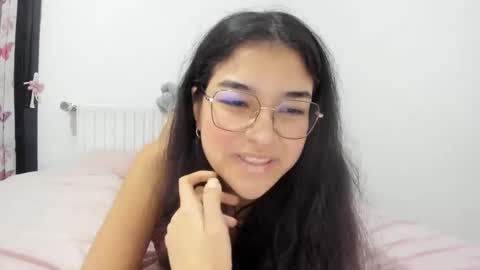 Isa Suarez online show from March 13, 2026, 11:00 pm