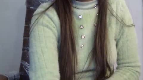 ishika_ishu online show from December 4, 2025, 10:57 am