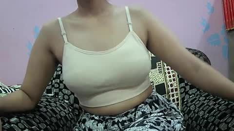 ishika_singh_ online show from March 31, 2026, 1:40 am