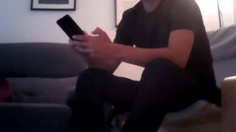 isi99999 online show from March 12, 2025, 5:17 pm