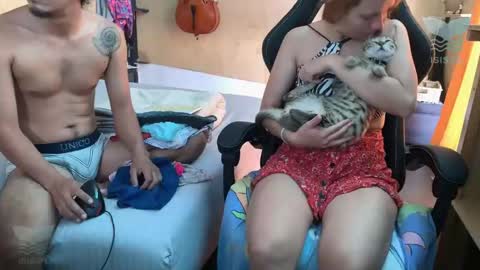 Snapshot of isis_alan chatting on April 9, 2026, 1:38 pm Isis Alan online show from April 9, 2026, 1:38 pm