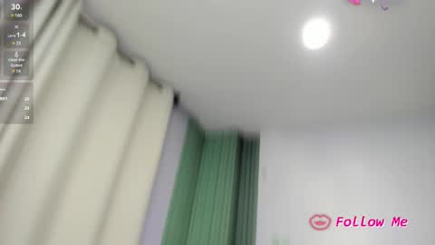 Snapshot of isis_loraine_ chatting on March 2, 2025, 6:05 am ISIS online show from March 2, 2025, 6:05 am